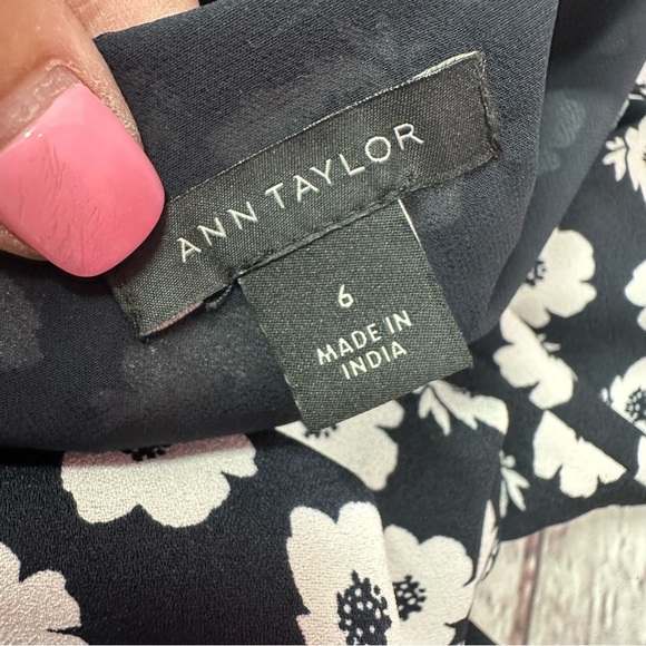 ann taylor navy White floral Wrap Midi Dress Flutter Cap Sleeves sz 6 - Picture 7 of 9